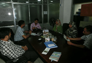 写真-5：NGOのMatri sayaによる事務所訪問務所訪問
