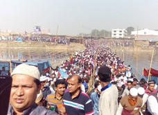 Photo-6: People lining up for the pilgrimage festival