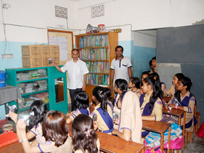 Photo-3: Mr. Shohan explaining cookies