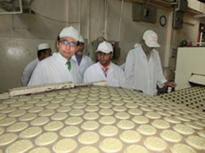 Visit to Euglena cookie factory of our president Izumo