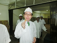 Visit to Euglena cookie factory of our president Izumo